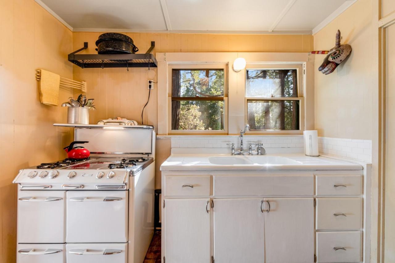 Idyllwild Glory Days Villa Екстериор снимка